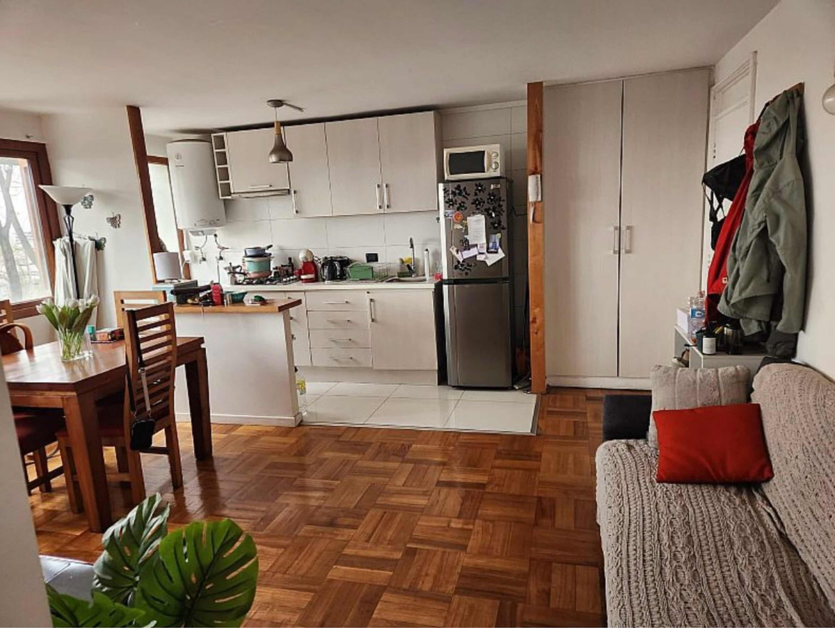 Arriendo Departamento 2D 1B Metro Bilbao - Providencia