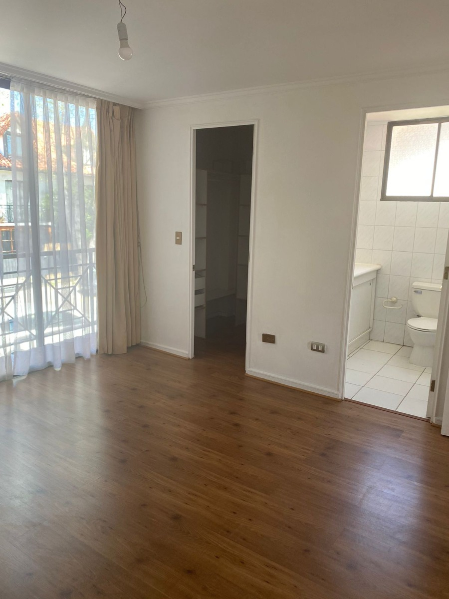 Arriendo Casa 5D 4B 2E San Carlos de Apoquindo - Las Condes