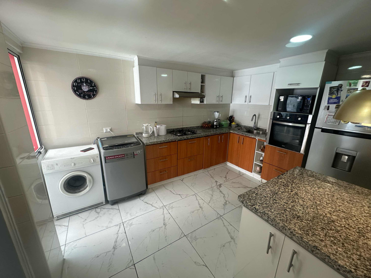 Venta Casa 4D 4B 2E Metro Bilbao - Providencia