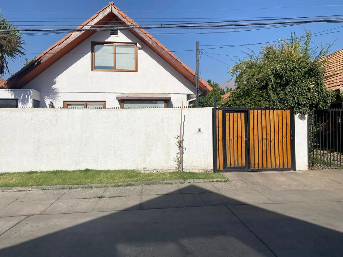 Venta Casa P 4D en suite 3B 2E Parque Padre Alberto Hurtado - Las Condes