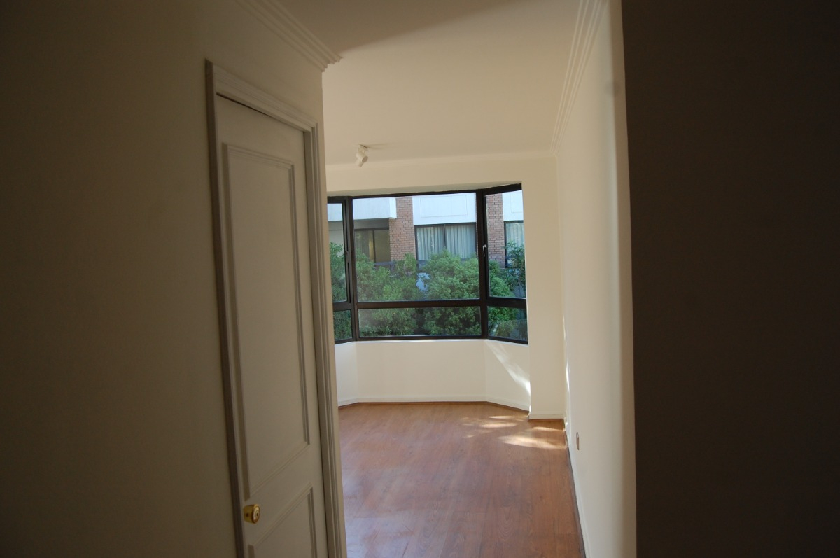 Arriendo Departamento SO 2D en suite 2B 1E 1B Vaticano - Las Condes