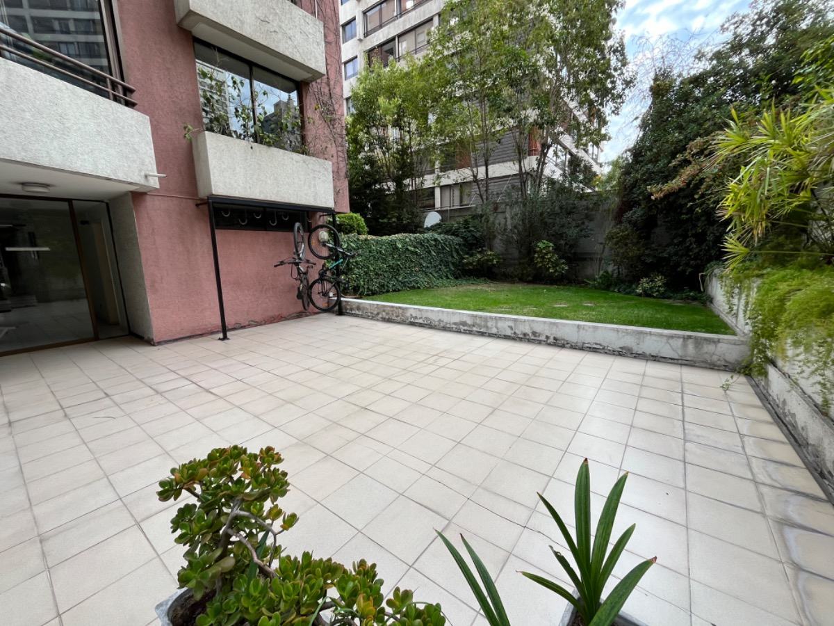 Venta Departamento NO 2D en suite Walk-in cl&oacute;set 2B 1E 1B Barrio El Golf - Las Condes