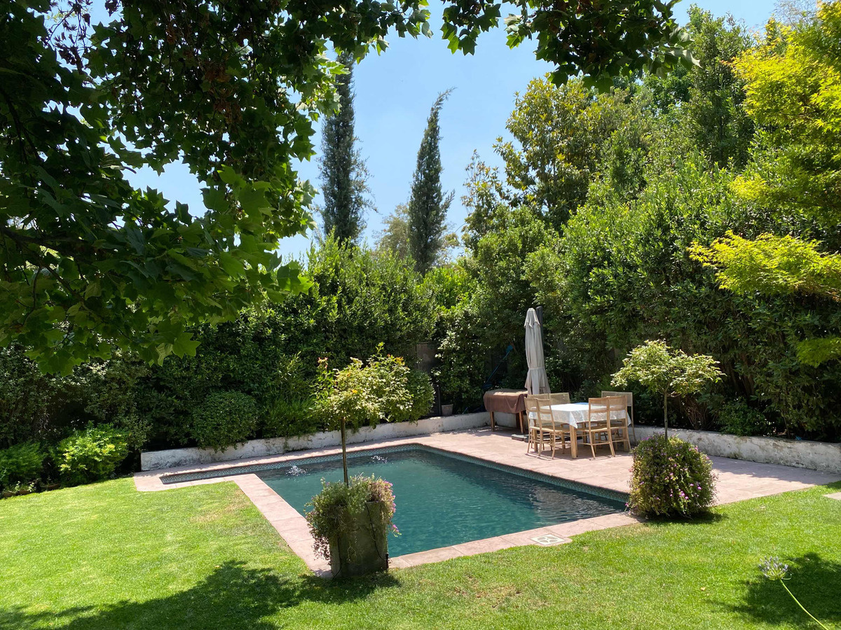 Venta Casa NOSP 5D en suite Walk-in cl&oacute;set 4B 2E 1B Los Trapenses - Lo Barnechea