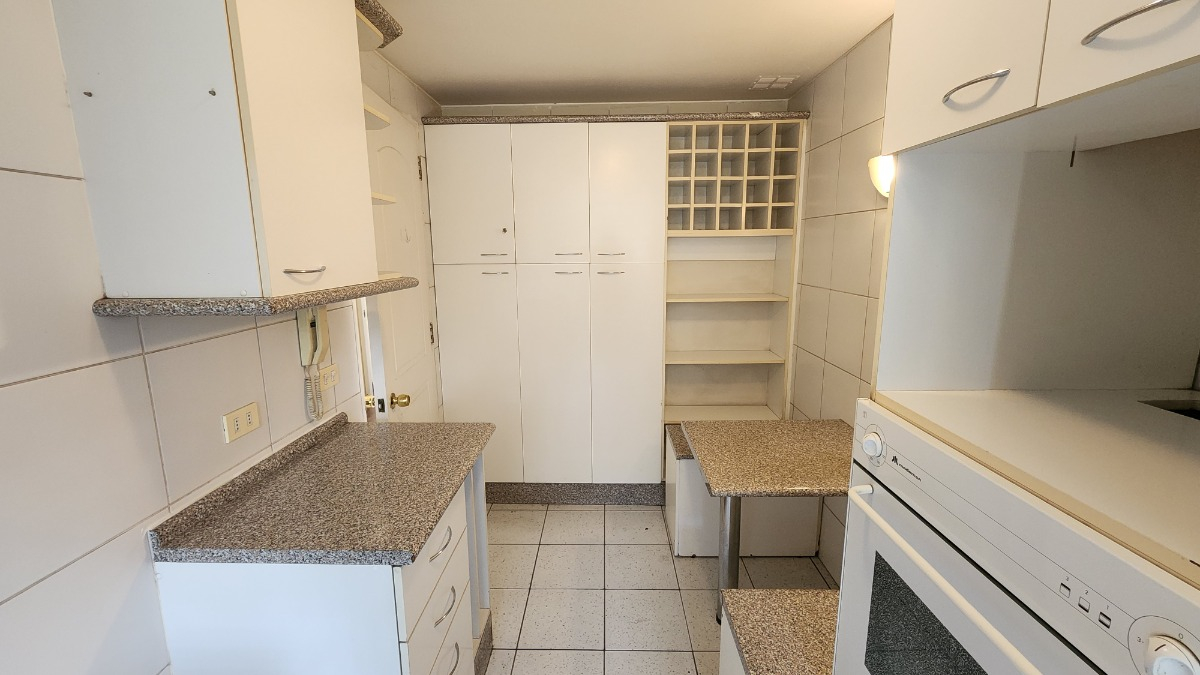 Venta Departamento NO 4D en suite Walk-in cl&oacute;set 3B 1E 1B Rotonda Atenas - Las Condes