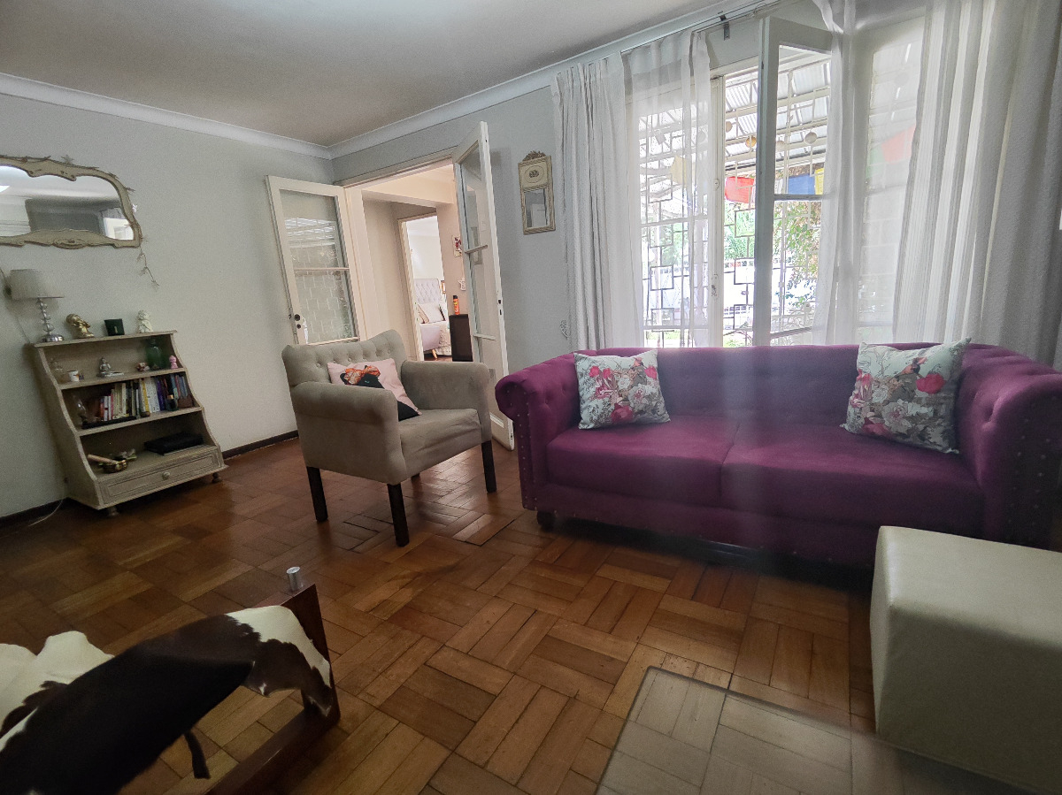 Venta Casa N 5D 2B 3E 1B Vaticano - Las Condes
