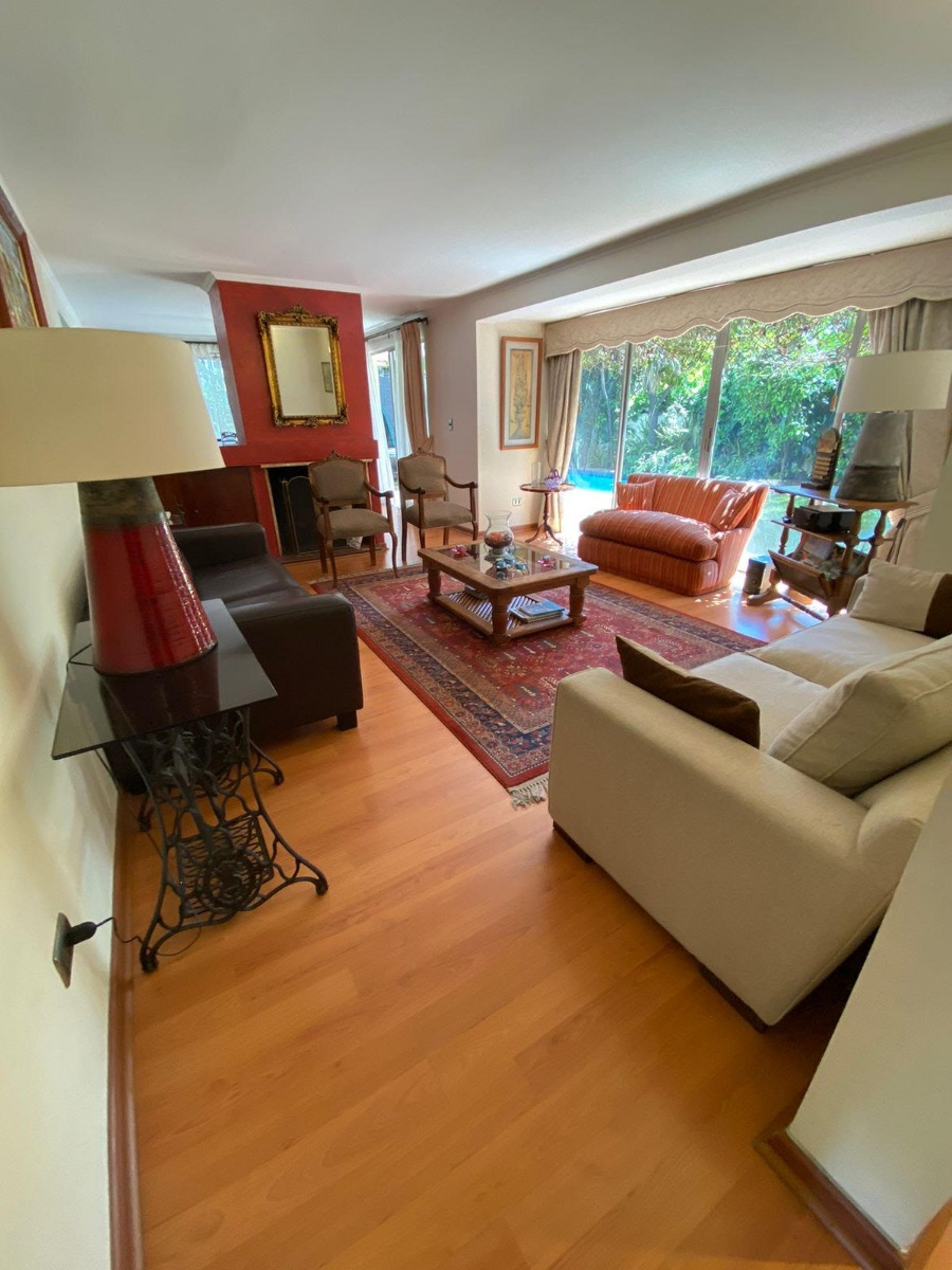 Venta Casa NO 6D en suite 5B 2E 1B San Carlos de Apoquindo - Las Condes