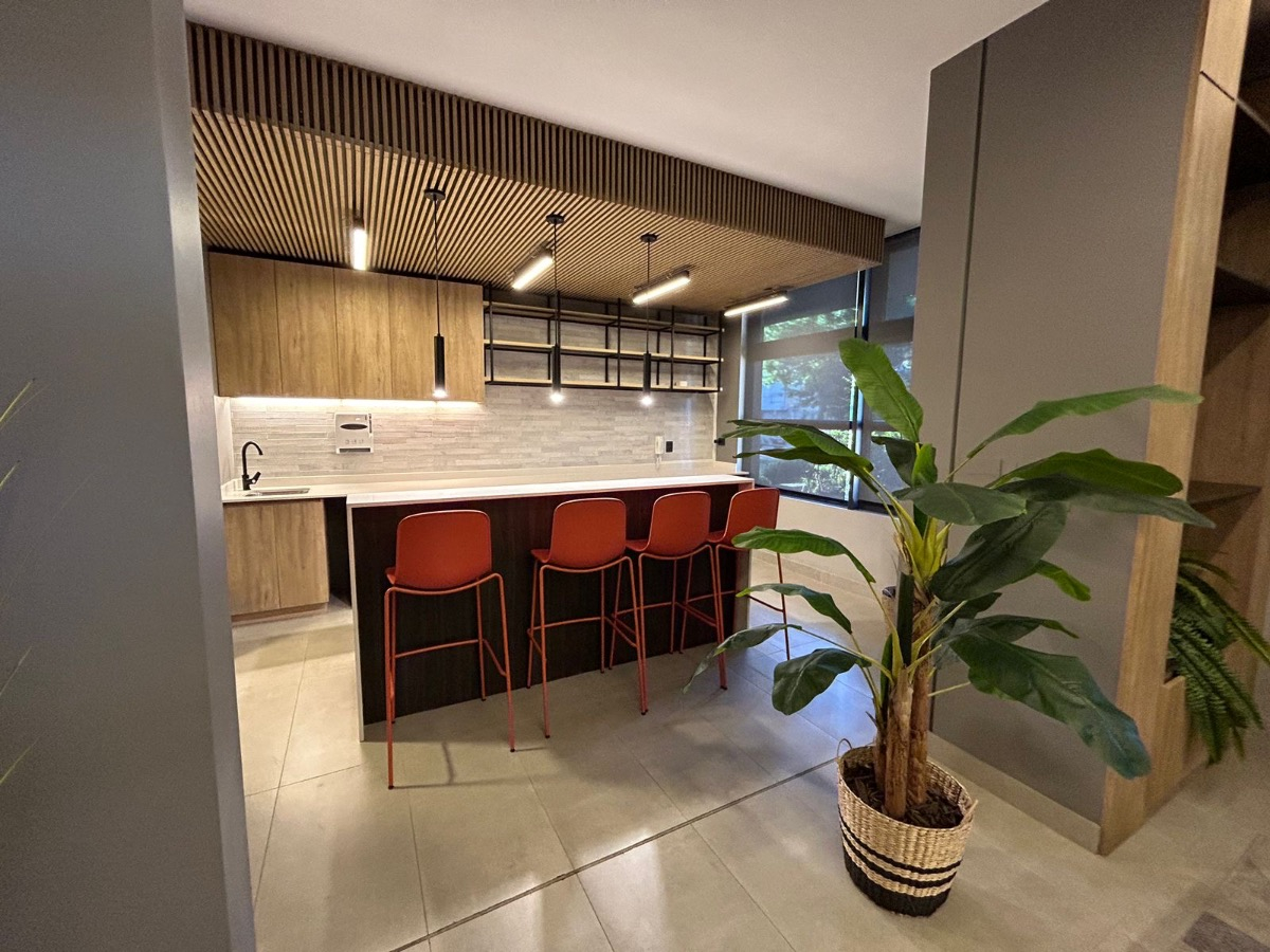 Arriendo Departamento SO 2D en suite 2B 1E 1B Plaza Italia - Providencia