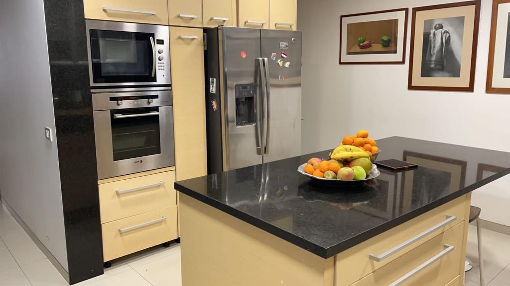 Arriendo Casa NO 4D en suite Walk-in cl&oacute;set 4B 3E 1B La Dehesa - Lo Barnechea