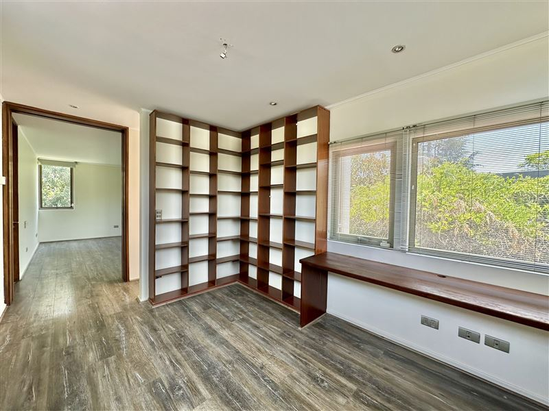 Arriendo Casa NorOriente-Poniente 5D 3B 2E 1B Jard&iacute;n Del Este - Vitacura