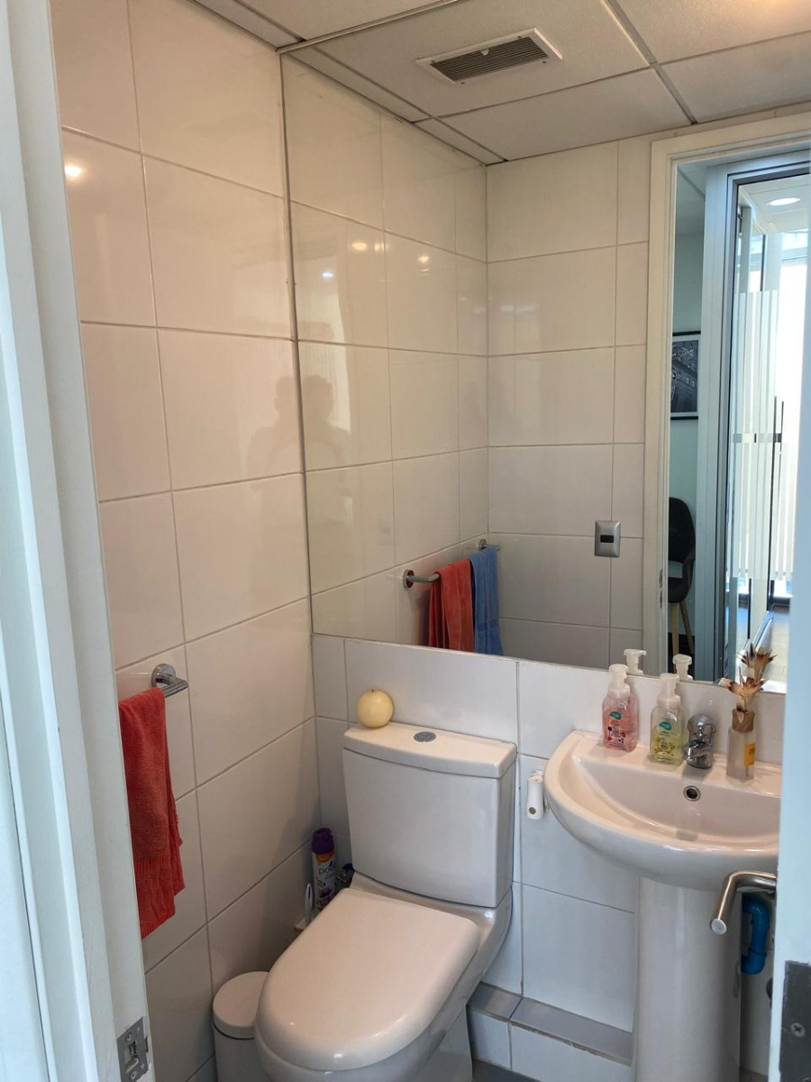 Arriendo Oficina 1B 1E Metro Manquehue - Apumanque - Las Condes