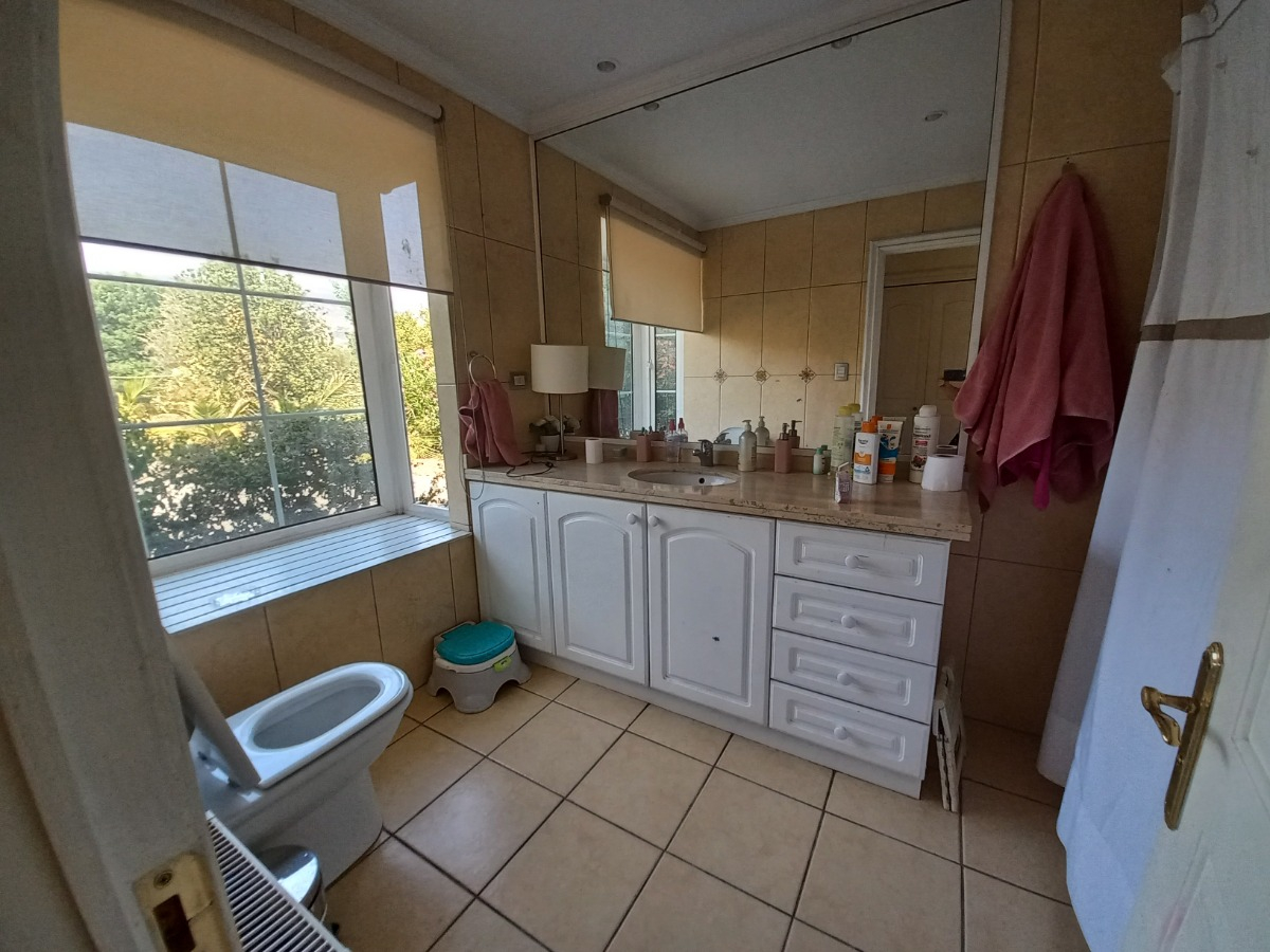 Venta Casa NP 4D en suite Walk-in cl&oacute;set 3B 3E 1B Chicureo - Colina