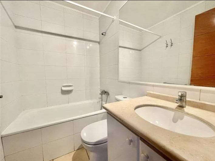 Arriendo Departamento 2D Metro Escuela Militar - Las Condes