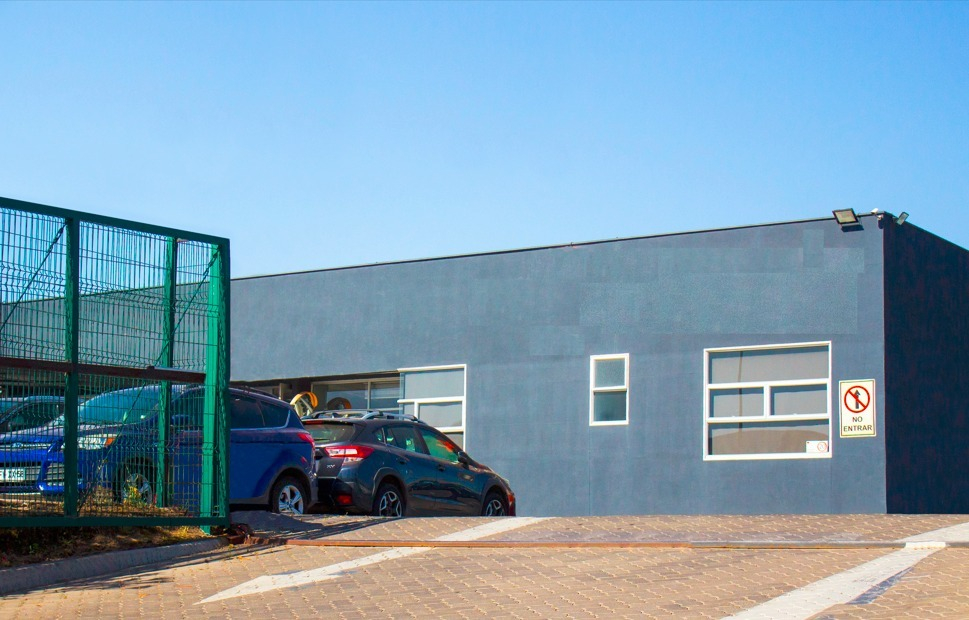 A.vespucio Enea, Primera L&iacute;nea, Excelente Vitrina 4000/292m2