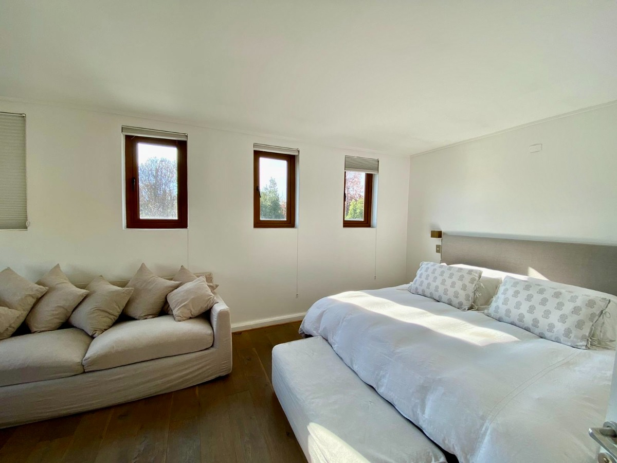 Arriendo Casa NP 4D Walk-in cl&oacute;set 3B 2E  - Vitacura