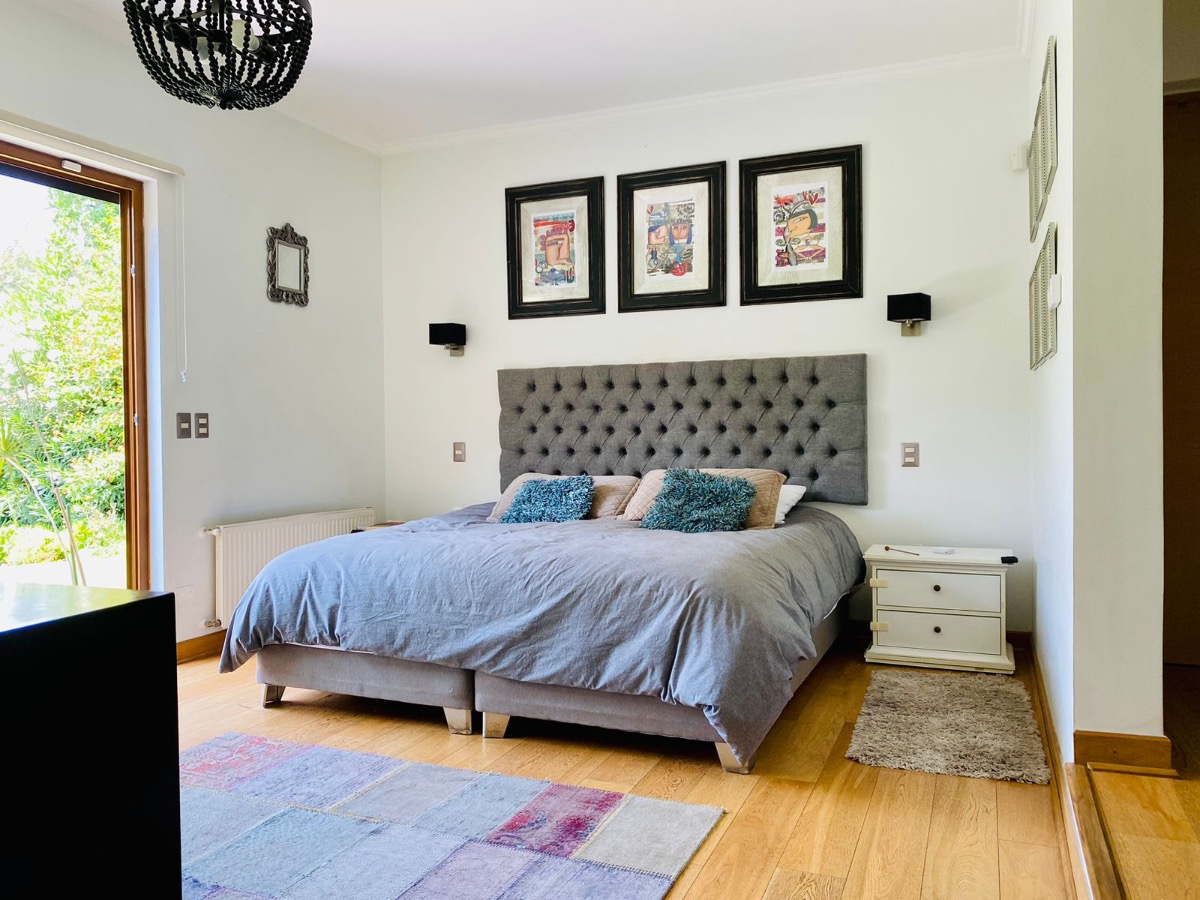 Venta Casa NO 6D en suite Walk-in cl&oacute;set 5B 2E 1Bd Los Dominicos - Las Condes