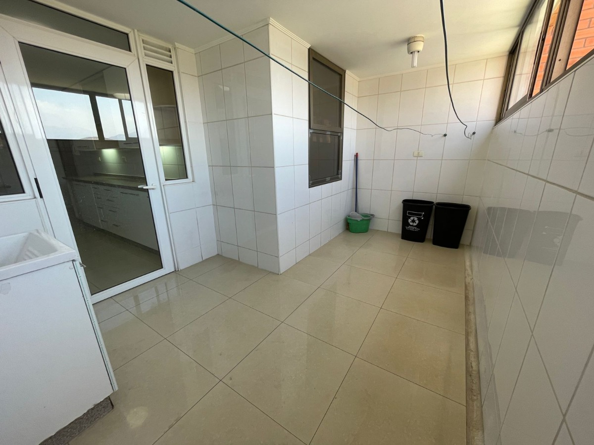 Arriendo Departamento NO 4D en suite Walk-in cl&oacute;set 4B 2E 1B Parque Arauco - Las Condes