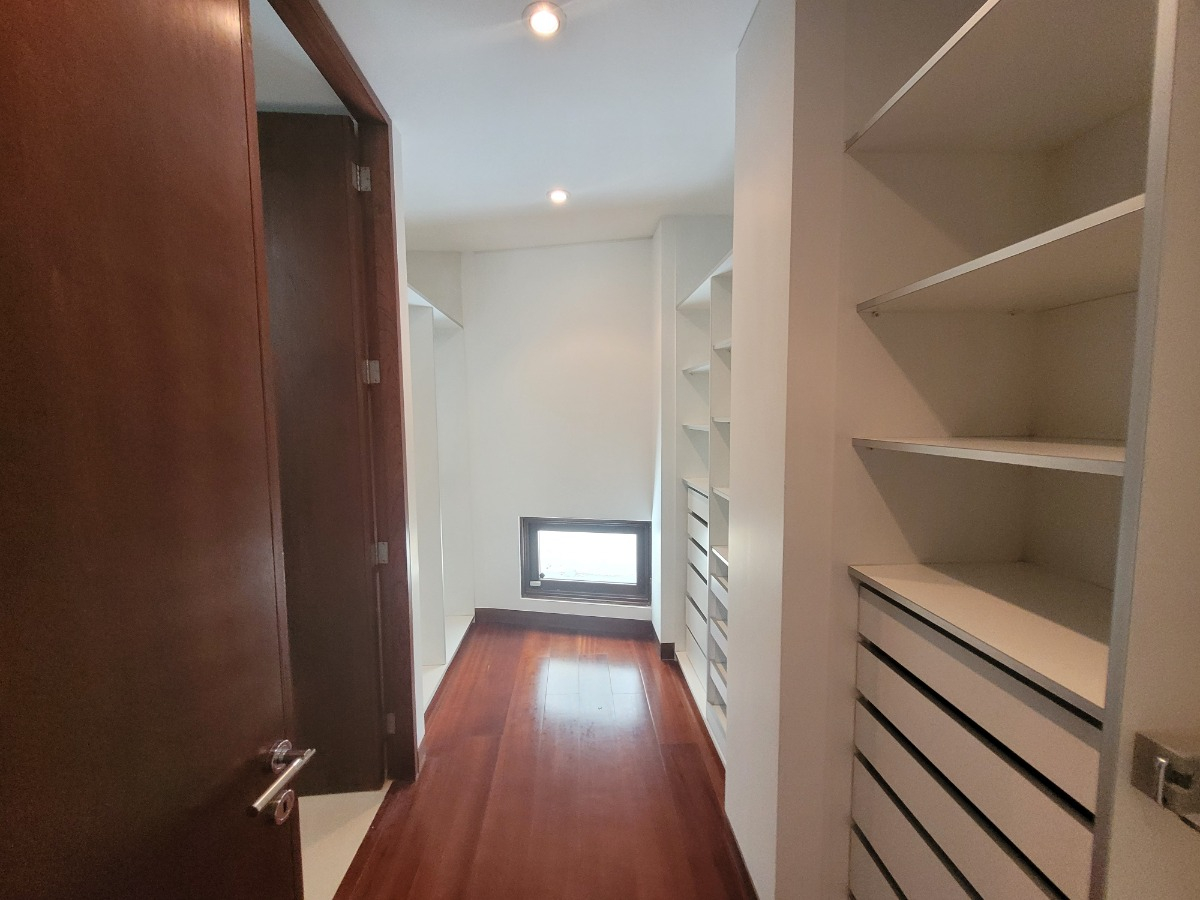 Venta Casa NOSP 6D en suite Walk-in cl&oacute;set 8B 4E 1B Los Trapenses - Lo Barnechea