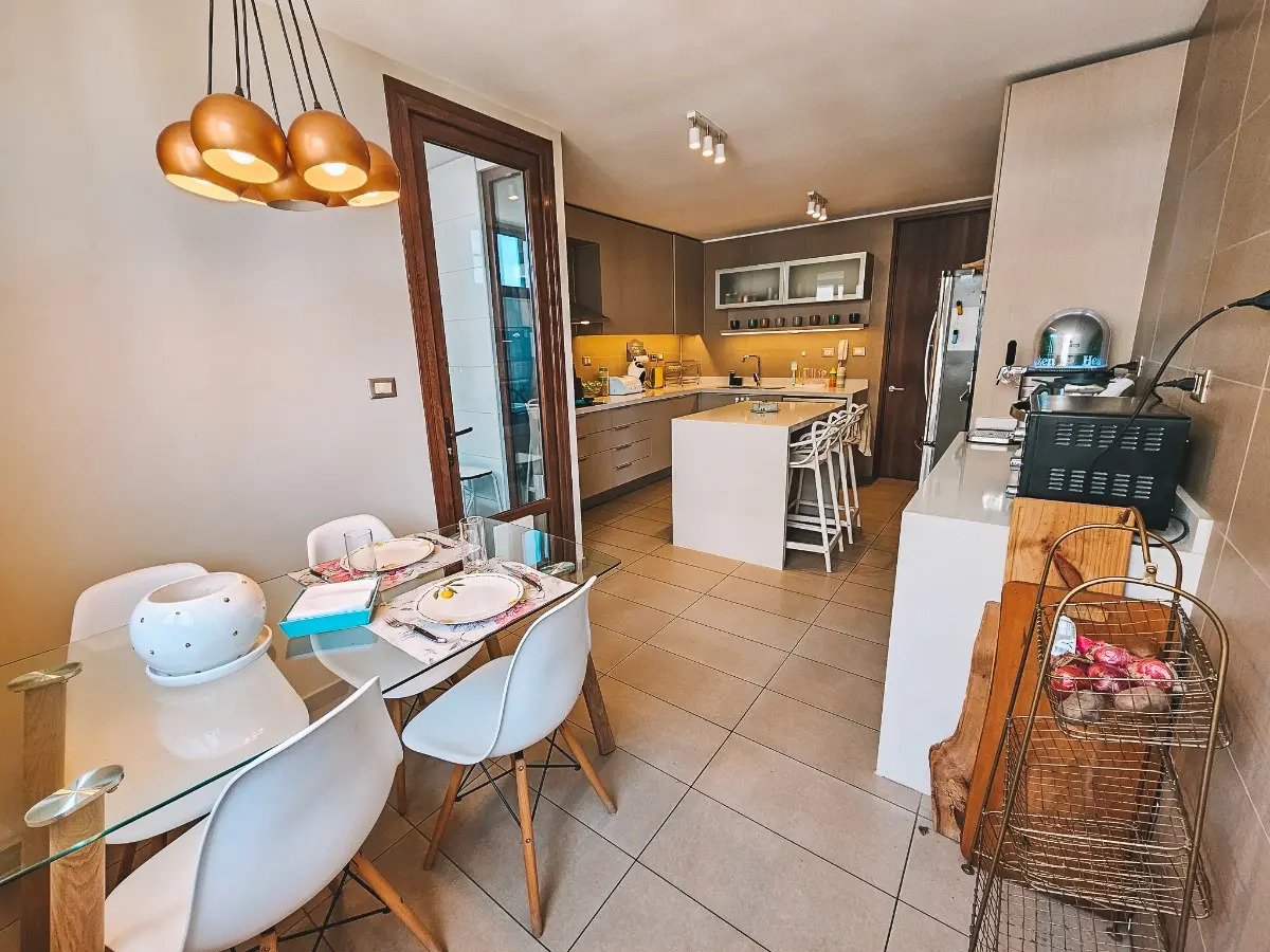 Venta Departamento SO 3D en suite Walk-in cl&oacute;set 3B 2E 1B Parque Arauco - Las Condes