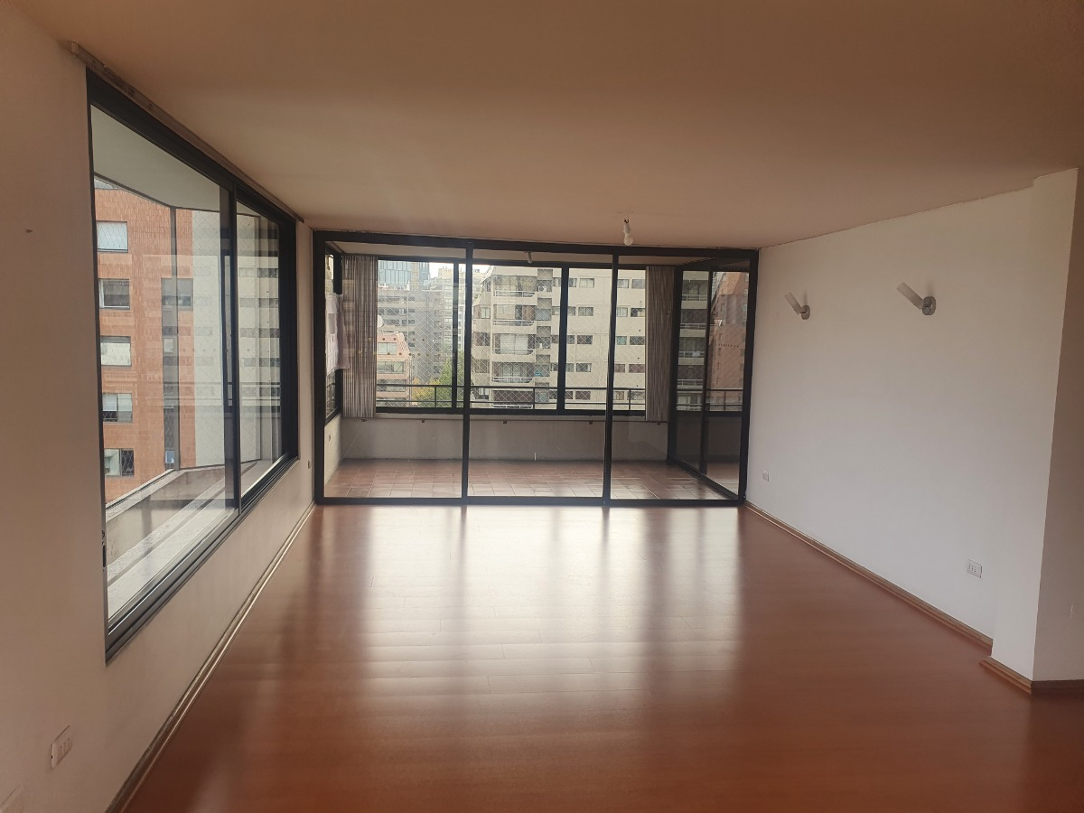 Arriendo Departamento NOSP 4D en suite 3B 2E 1B Parque Bicentenario - Vitacura