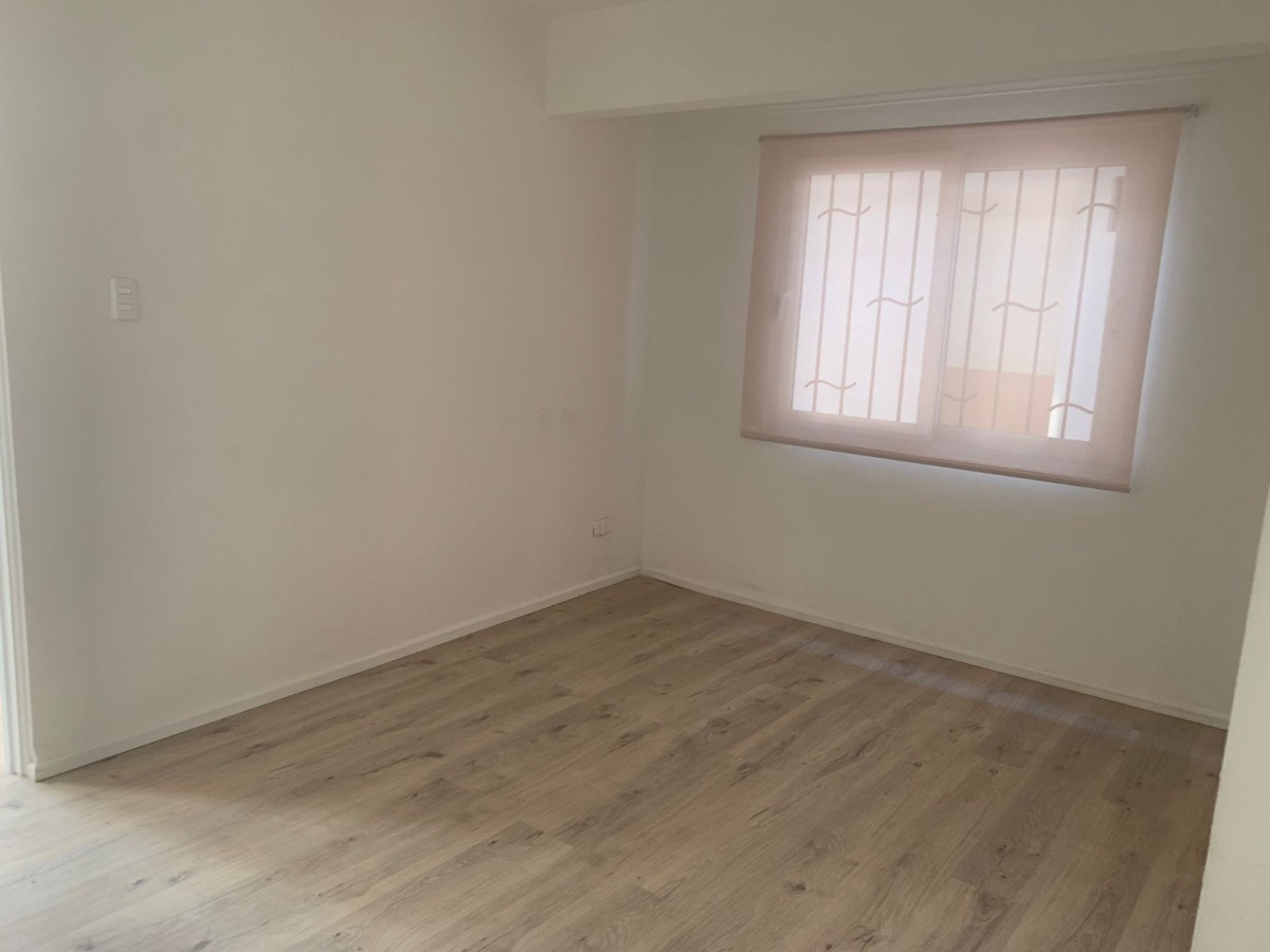 Arriendo Casa 3D en suite 2B 2E 1B Villa El Dorado - Vitacura