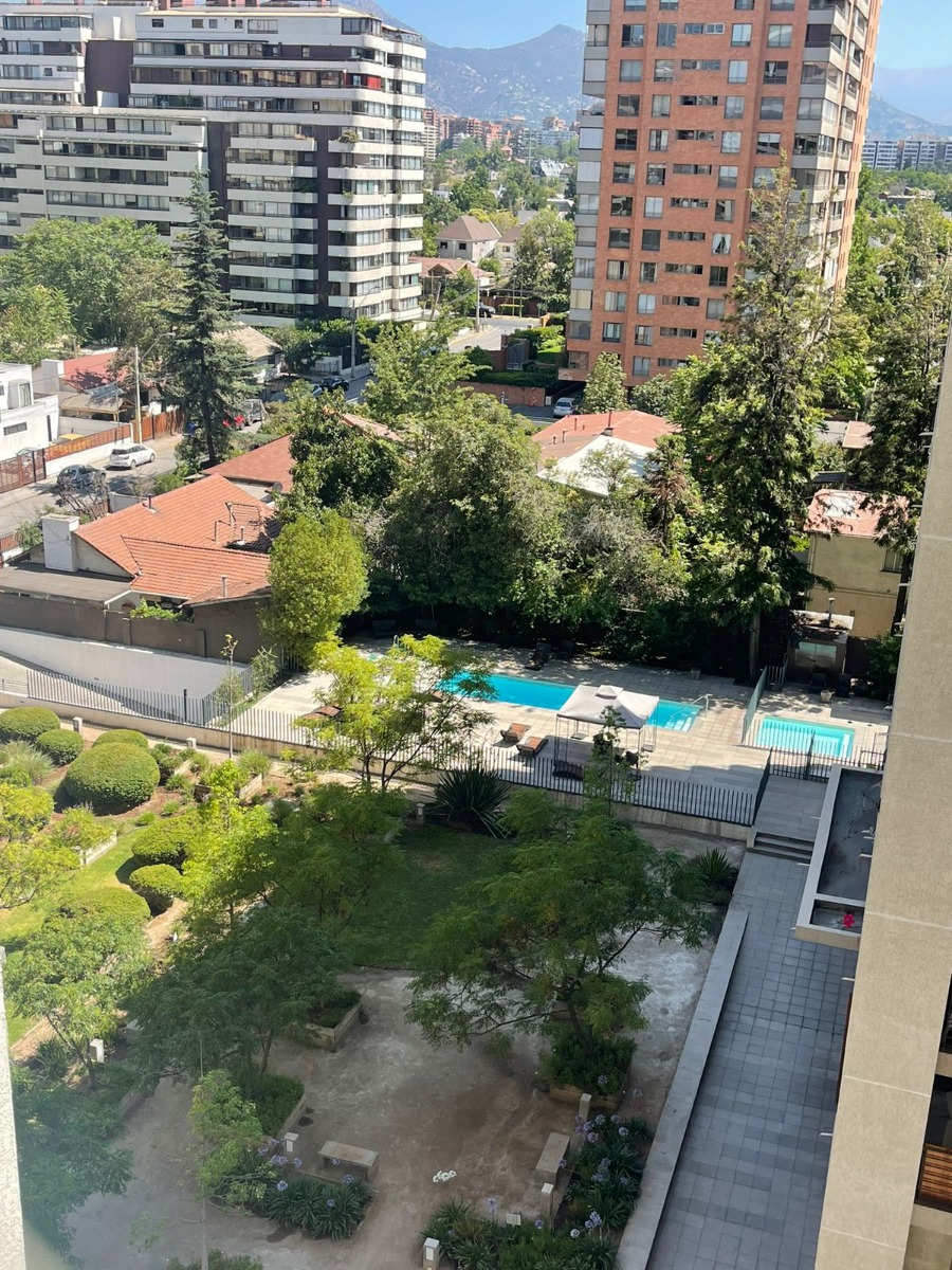 Arriendo Departamento 2D Rotonda Atenas - Las Condes