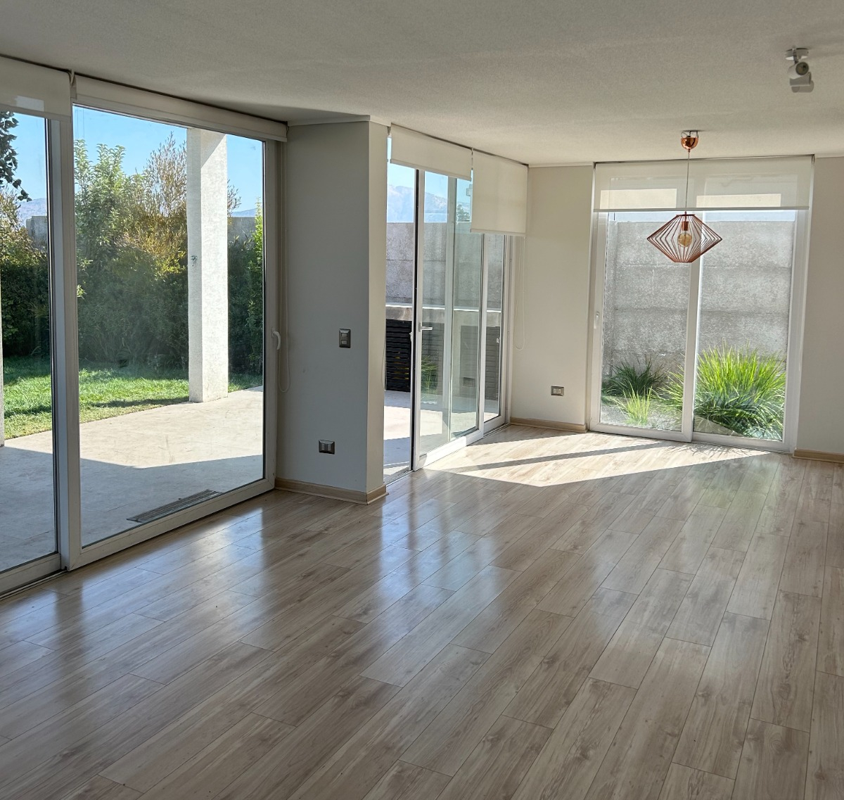 Arriendo Casa 4D en suite Walk-in cl&oacute;set 3B 2E La Dehesa - Lo Barnechea