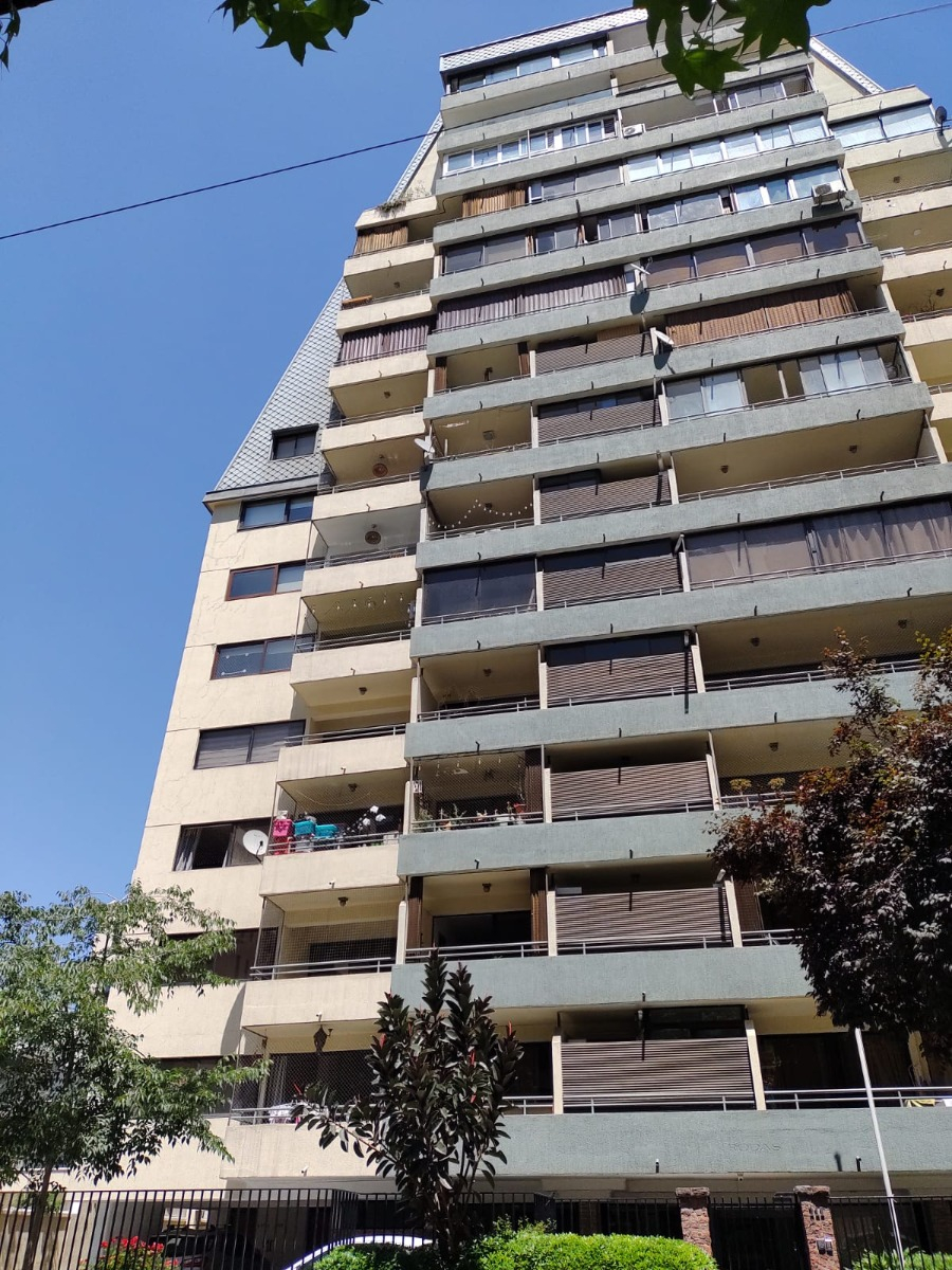 Arriendo Departamento 2D 2B 1E 1B Metro Escuela Militar - Las Condes