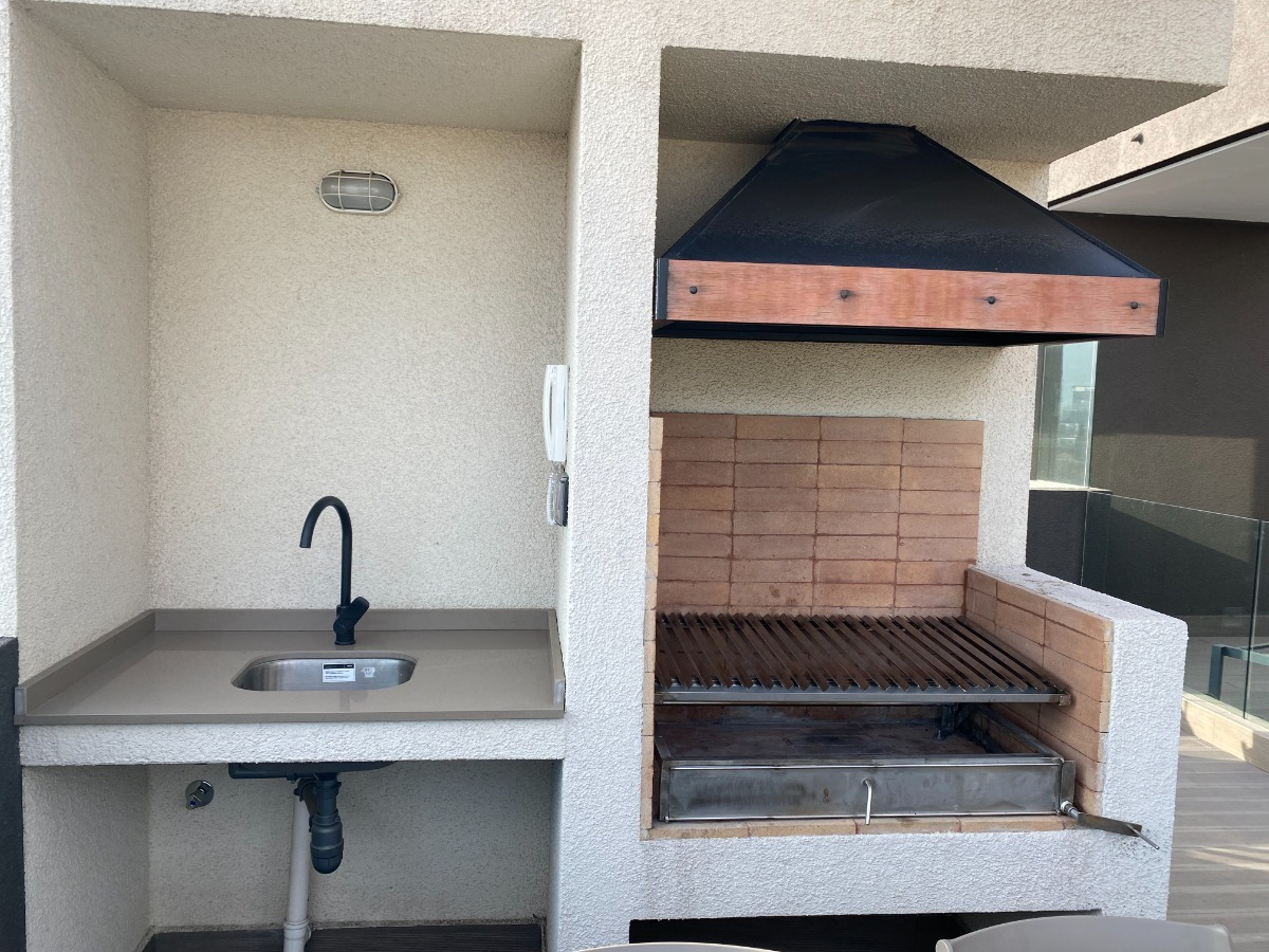 Arriendo Departamento 2D Metro Hernando de Magallanes - Las Condes