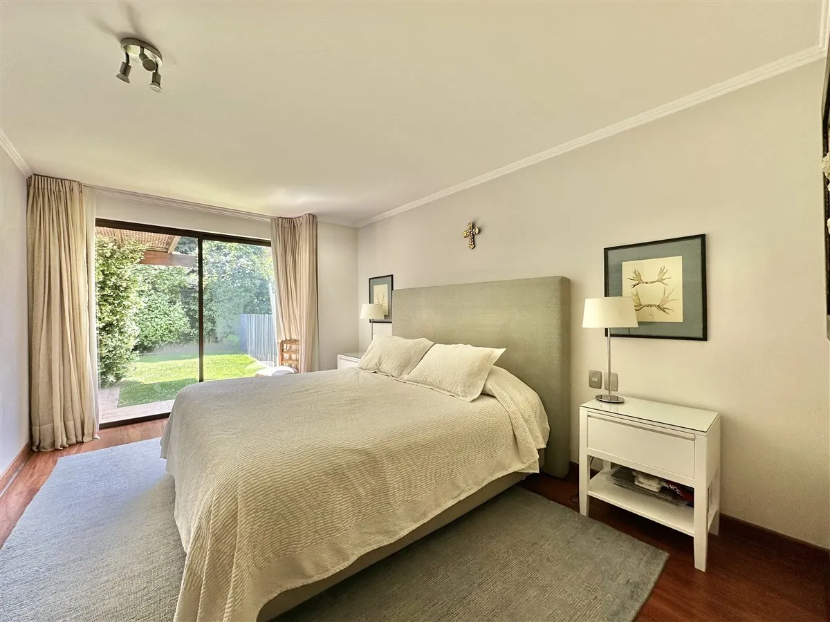 Venta Casa N 5D 4B 2E 1Bd La Dehesa - Lo Barnechea