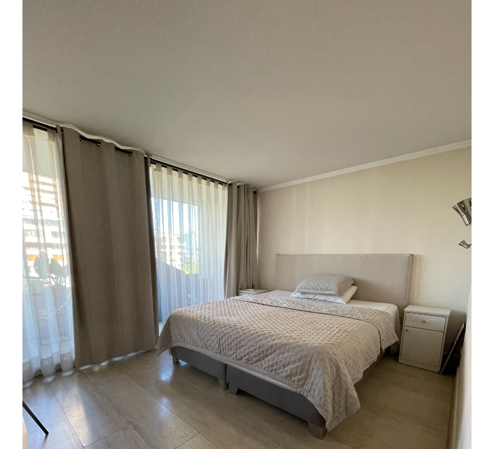 Arriendo Departamento 2D Parque Arauco - Las Condes