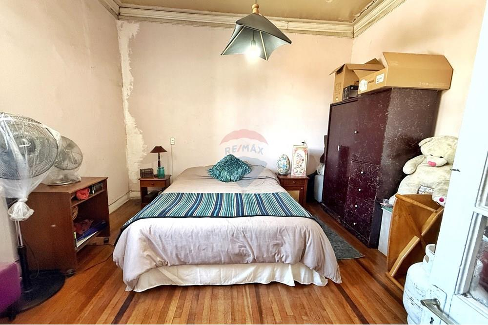 Venta Casa N 7D 4B 2E 1Bd Barrio Yungay - Santiago