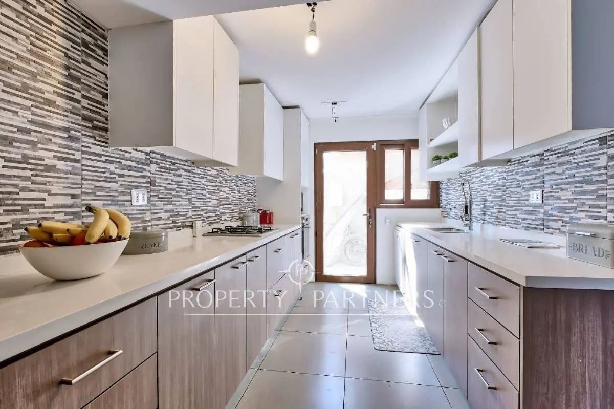 Venta Casa NP 4D 3B 2E 1B Juan XXIII - Vitacura