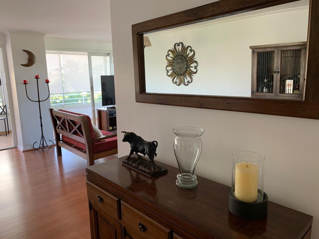 Arriendo Departamento 4D Metro Escuela Militar - Las Condes