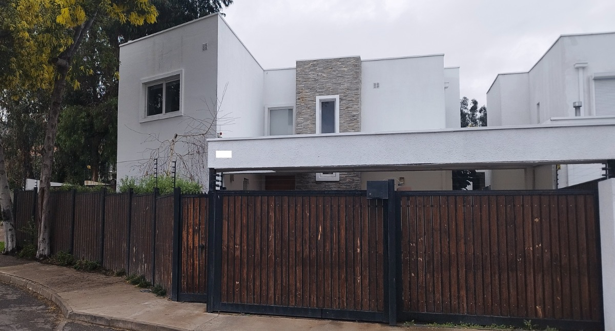 Venta Casa NP 5D en suite Walk-in cl&oacute;set 4B 4E 1B La Reina Alta - La Reina