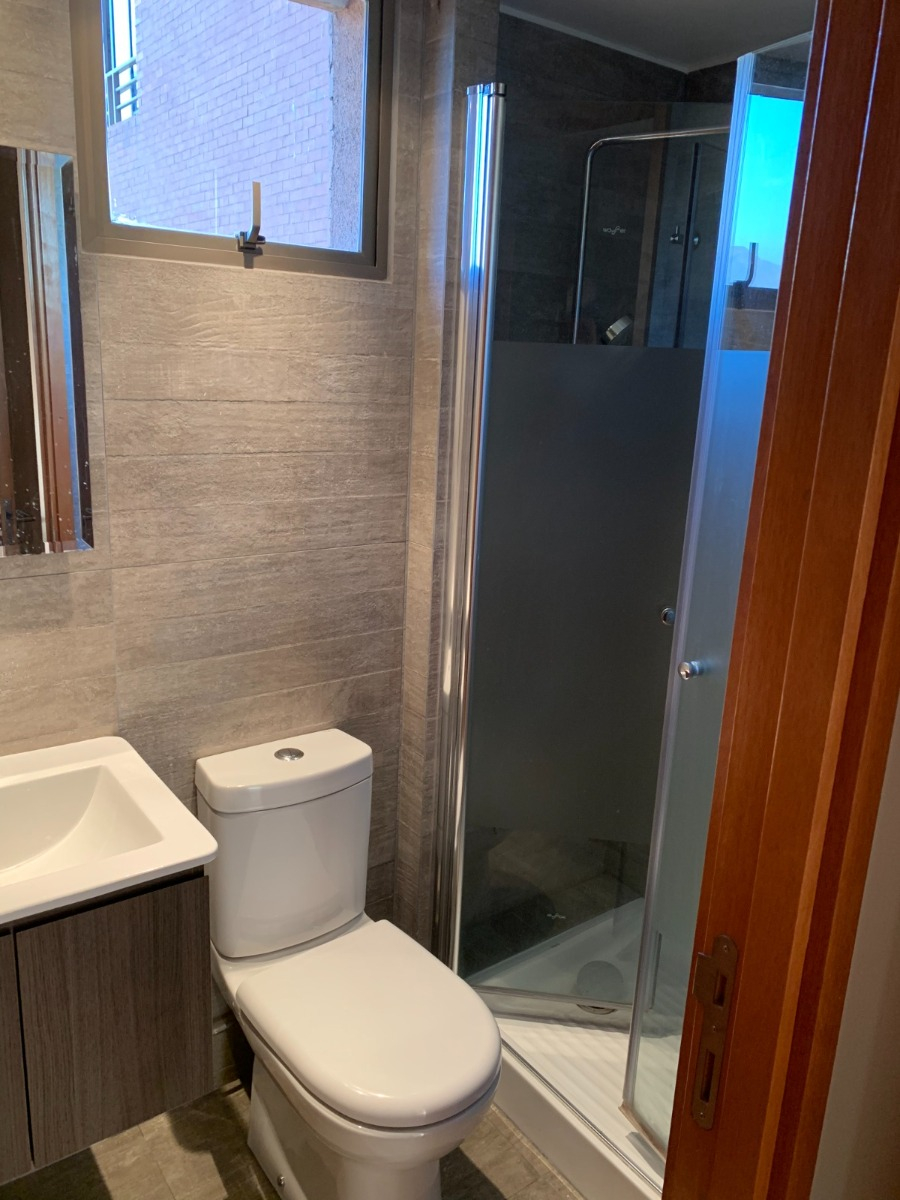 Arriendo Departamento NO 4D en suite Walk-in cl&oacute;set 3B 2E 1B Metro Manquehue - Apumanque - Las Condes