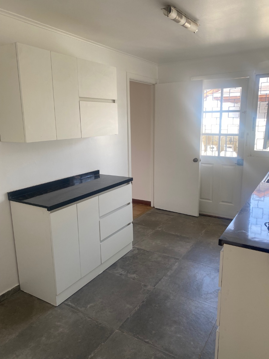 Arriendo Casa NO 3D 2B 4E 1B Metro Pr&iacute;ncipe de Gales - Country Club - La Reina