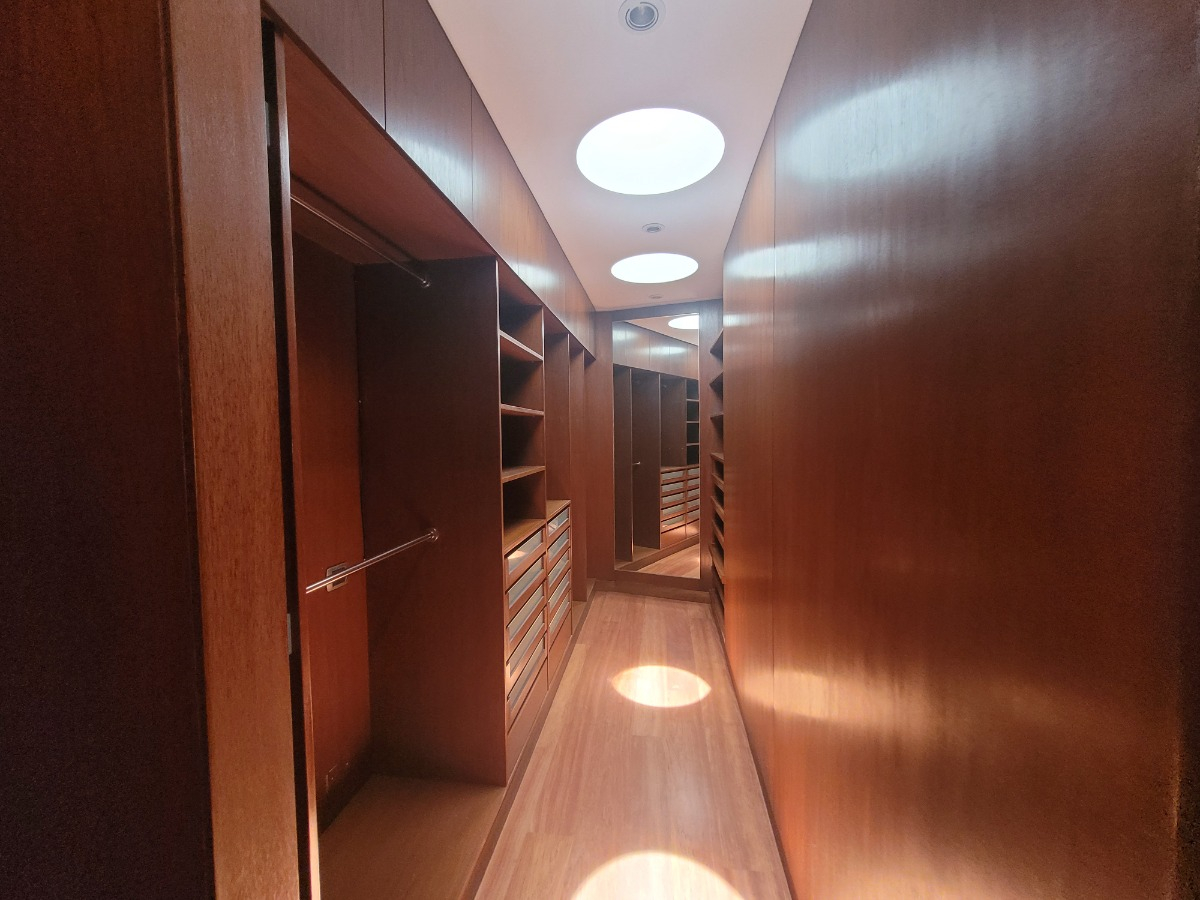 Venta Casa NOSP 6D en suite Walk-in cl&oacute;set 8B 4E 1B Los Trapenses - Lo Barnechea