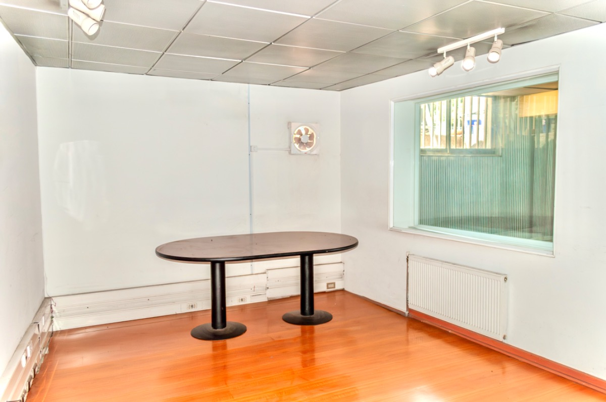 Arriendo Oficina 5B 10E 2B Barrio Italia - Providencia