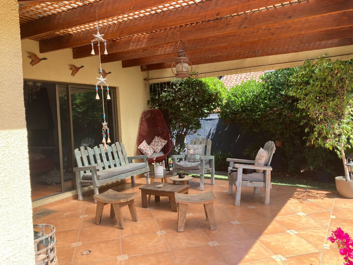 Venta Casa SO 4D en suite Walk-in cl&oacute;set 3B 3E 1B Carlos Ossand&oacute;n - La Reina