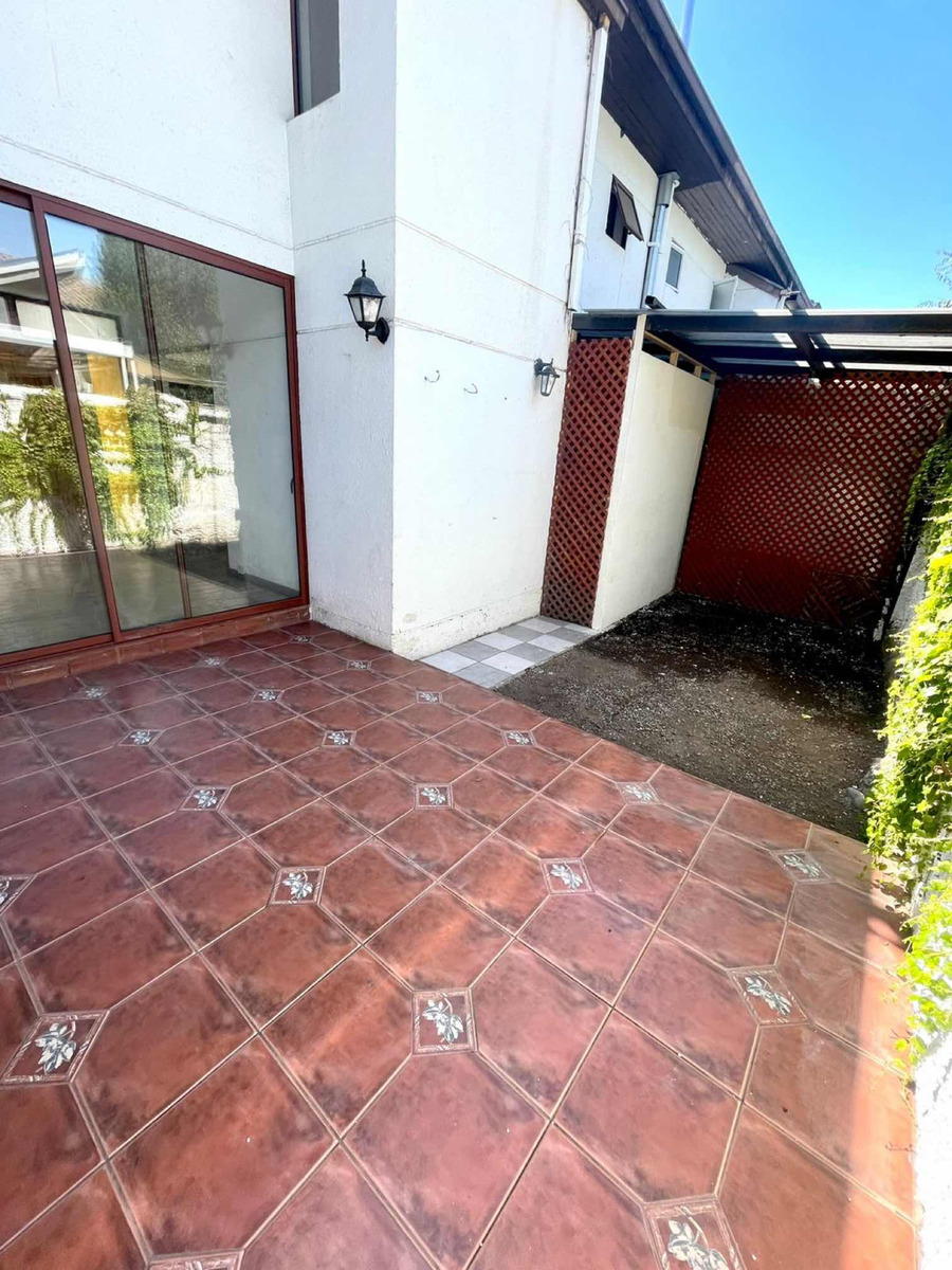 Arriendo Casa 3D 2B 1E Pepe Vila - La Reina