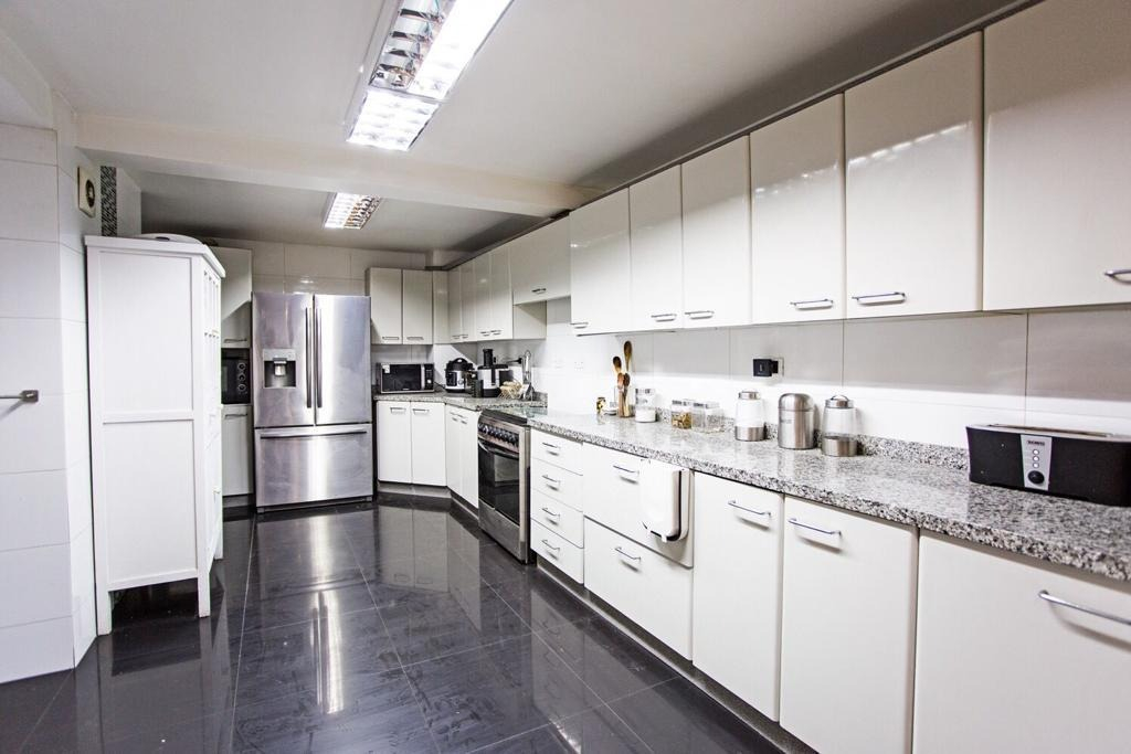 Venta Departamento NP 4D en suite Walk-in cl&oacute;set 3B 3E 1Bd Barrio El Golf - Las Condes