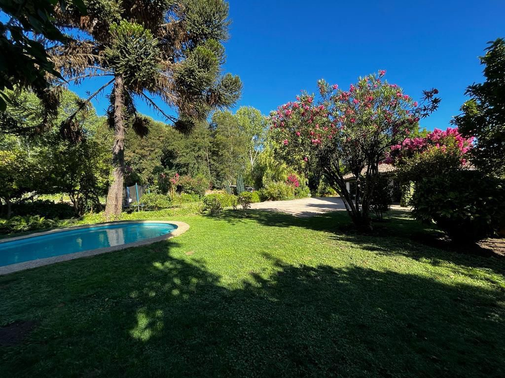 Venta Casa N 5D en suite 3B 3E 1B  - Linares