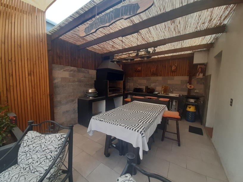 Venta Casa 4D Rotonda Atenas - Las Condes