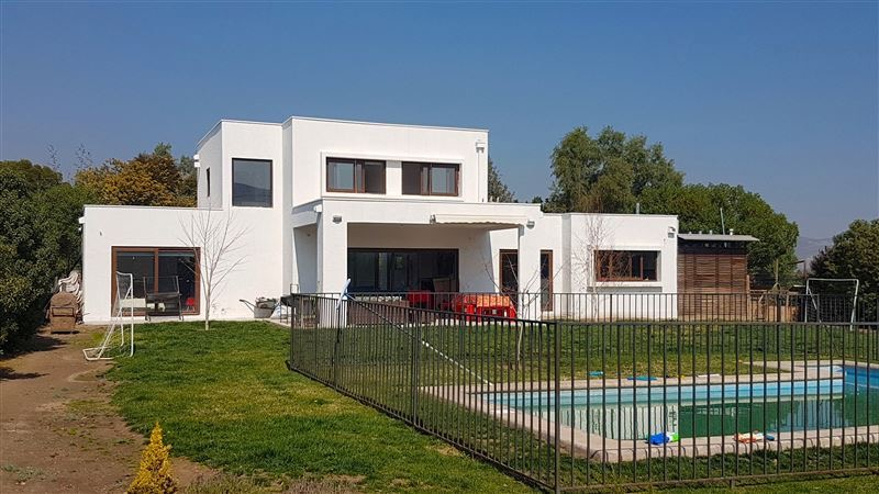 Venta Casa N 5D en suite Walk-in cl&oacute;set 5B 6E 1B Chicureo - Colina