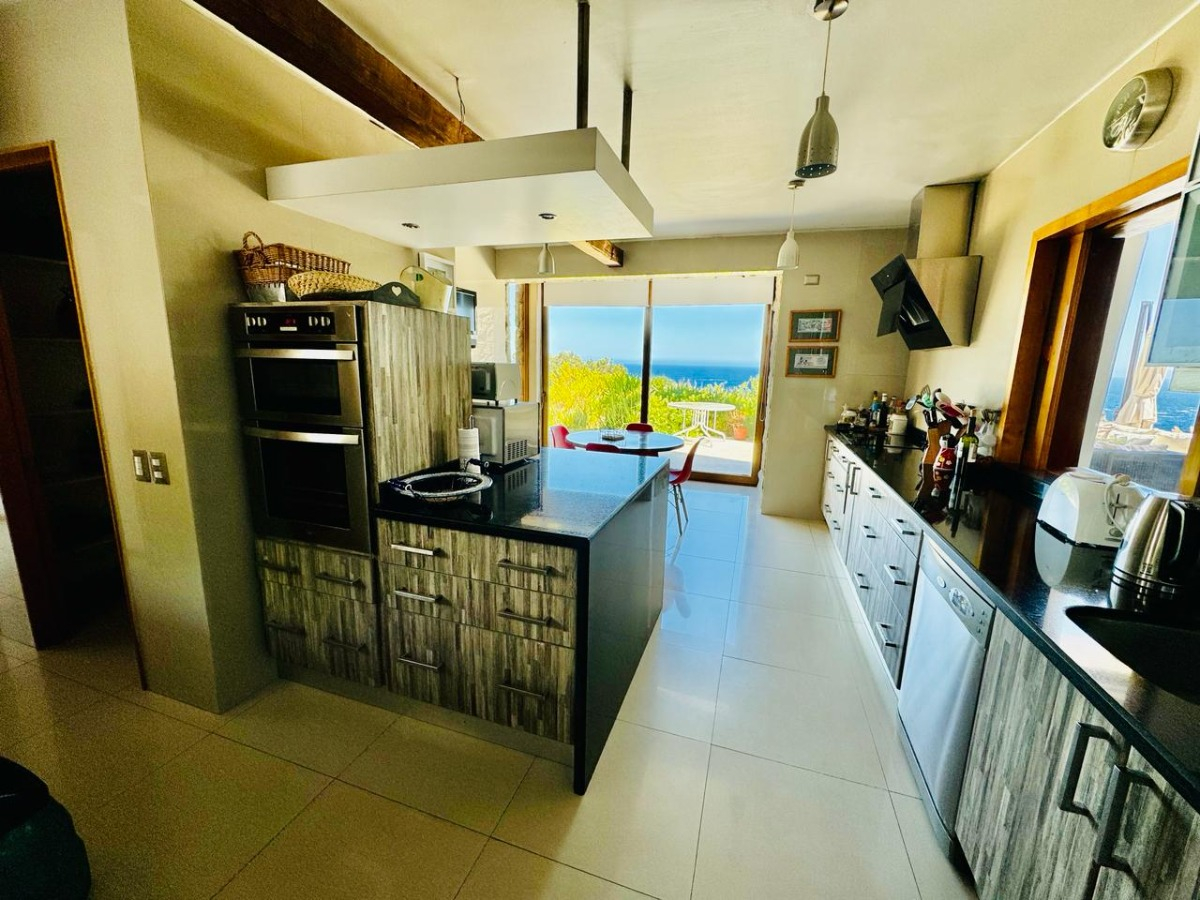 Venta Casa NP 7D en suite Walk-in cl&oacute;set 7B 6E 1B Las Cujas - El Pangue - Zapallar