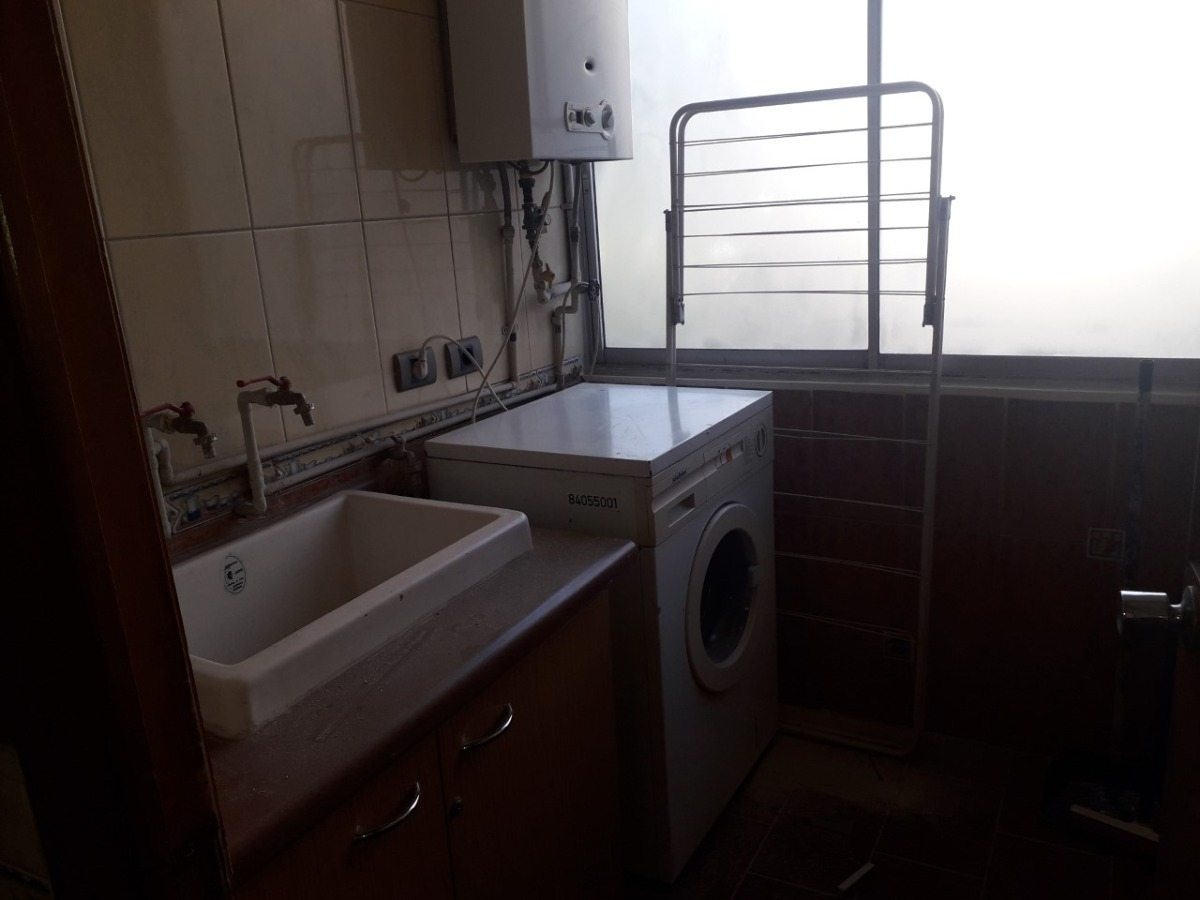 Arriendo Departamento O 2D en suite Walk-in cl&oacute;set 2B 1E Barrio El Golf - Las Condes