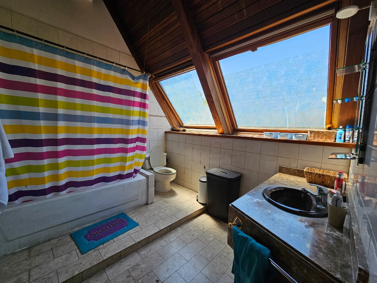 Venta Casa O 5D en suite Walk-in cl&oacute;set 7B 9E 2B Los Dominicos - Las Condes