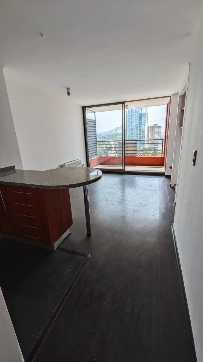 Venta Departamento S 2D en suite 2B 1E 1B Metro Manquehue - Apumanque - Las Condes