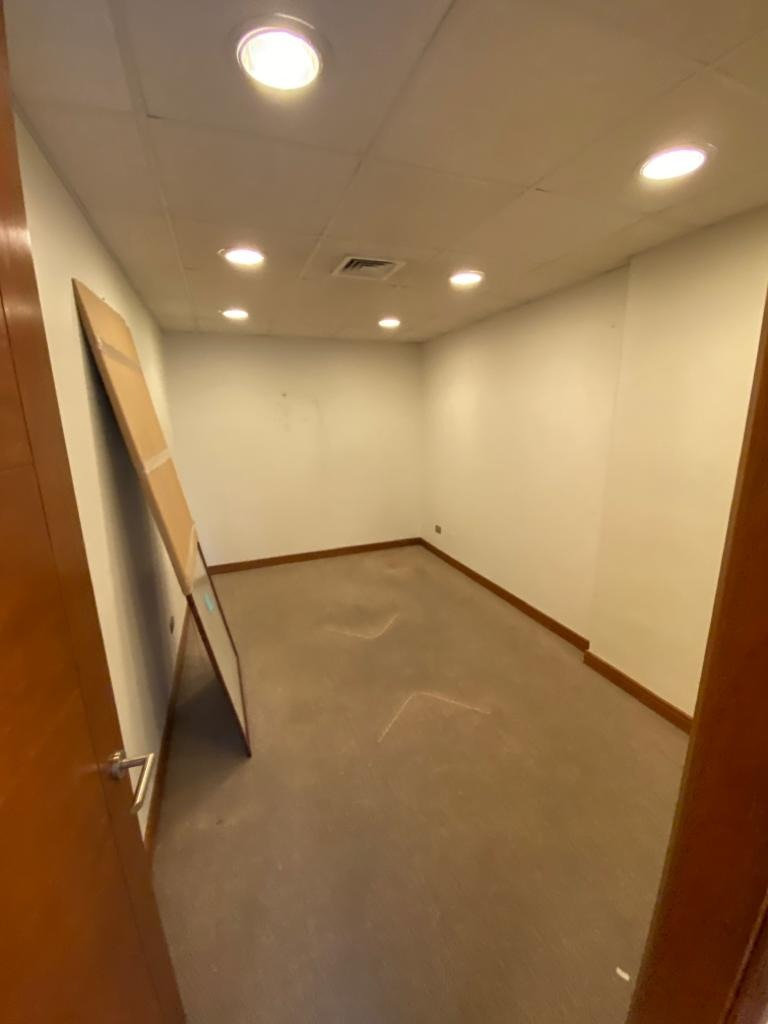 Arriendo Oficina 2B 1E 1B Metro Escuela Militar - Las Condes