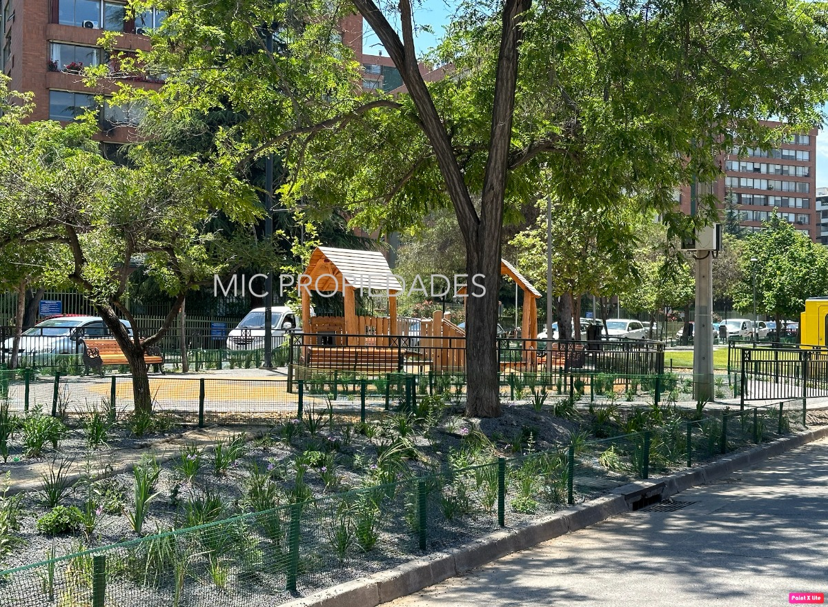 Venta Casa N 4D en suite Walk-in cl&oacute;set 2B 2E 1B La Llaver&iacute;a - Vitacura